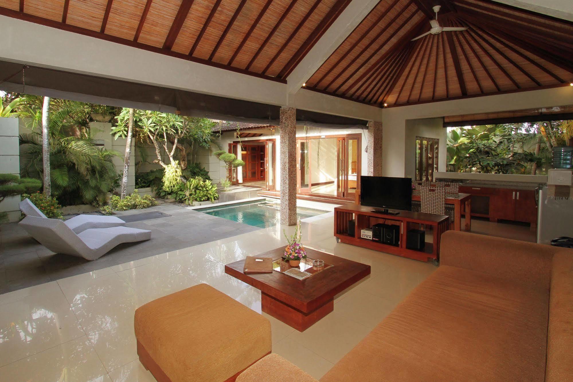 Grand Akhyati Villas & Spa Canggu  Exterior photo